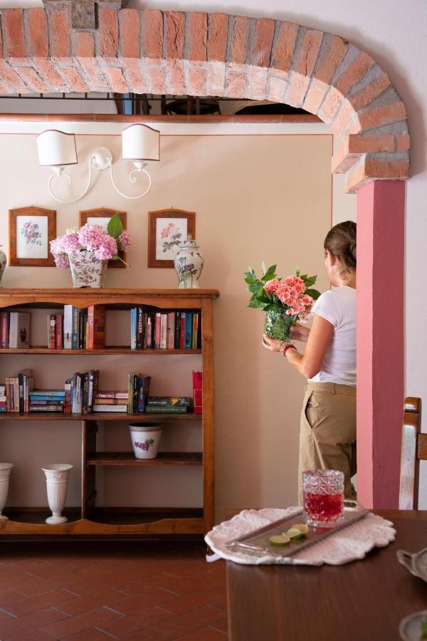 Borgo San Benedetto Guest House Montaione Luaran gambar