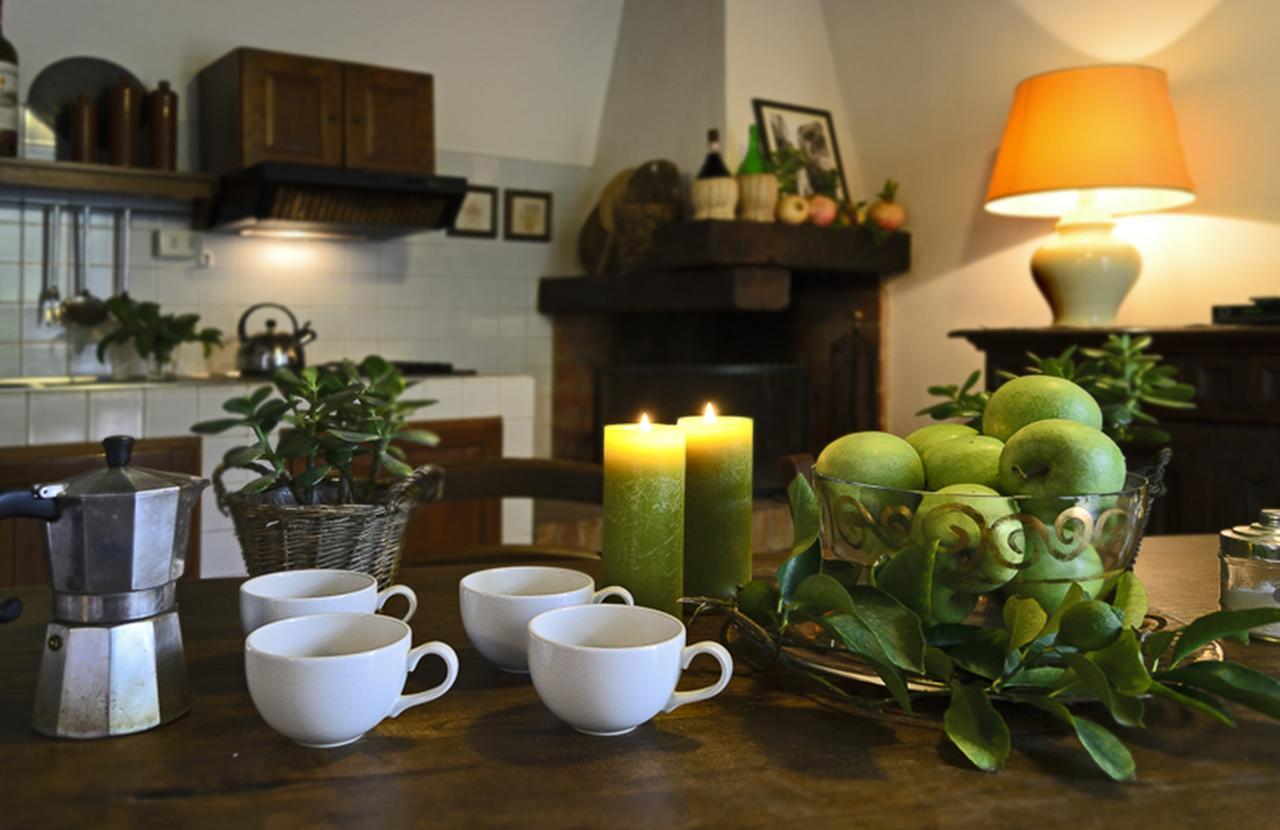 Borgo San Benedetto Guest House Montaione Bilik gambar