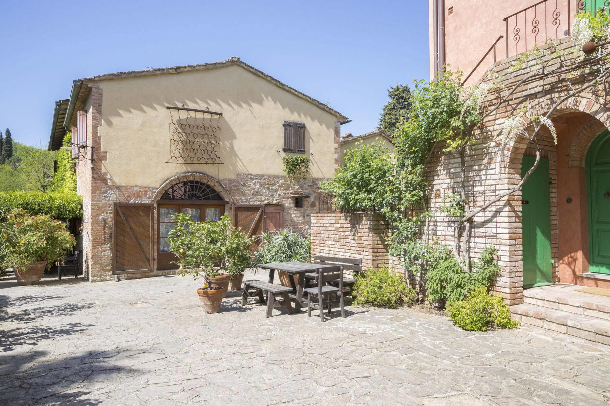 Borgo San Benedetto Guest House Montaione Luaran gambar